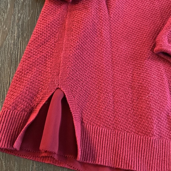 Lucky Brand ladies burgundy three-quarter sleeve lacy sweater. Size XS. - Picture 7 of 11